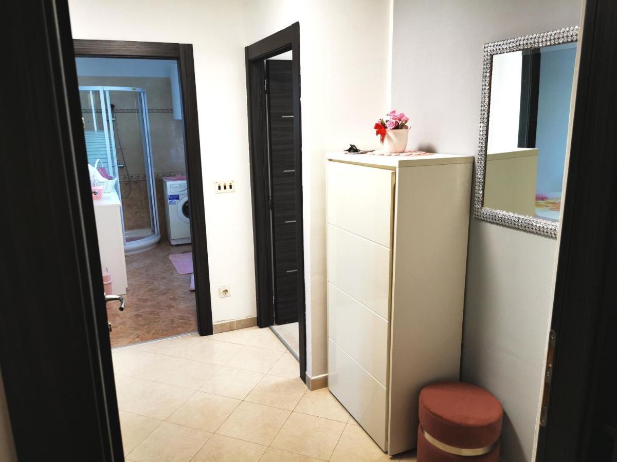 פורץ Apartment Tanja מראה חיצוני תמונה