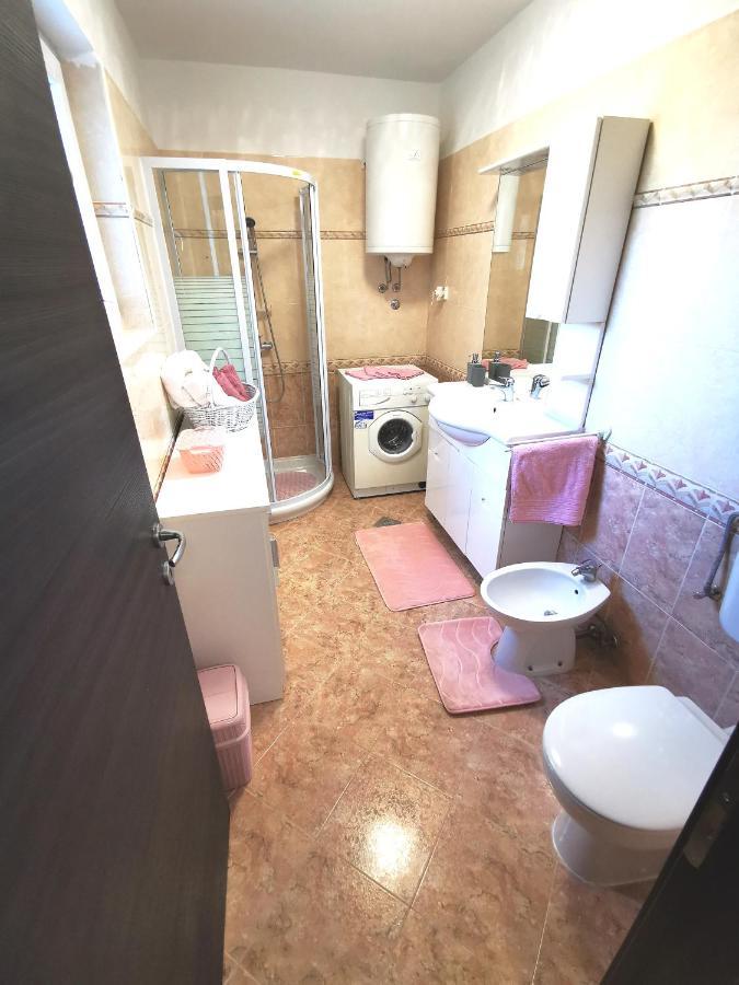 פורץ Apartment Tanja מראה חיצוני תמונה